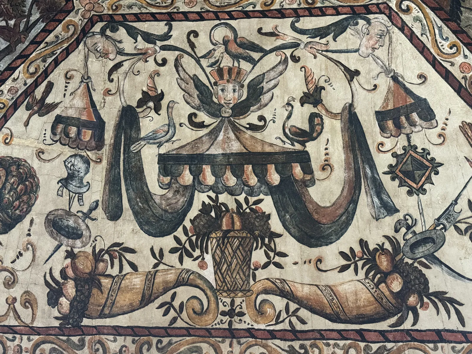 Гротескная восточная хальдета Малого зала