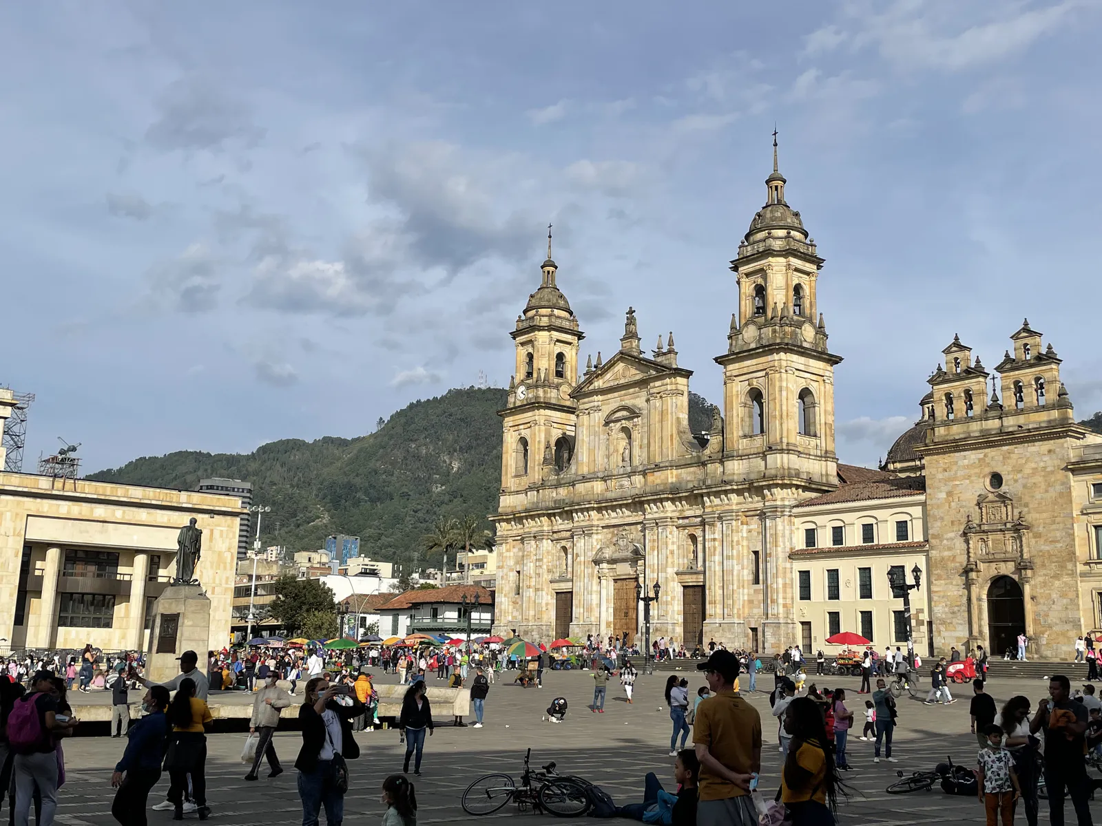Plaza de Bolívar et cathédrale de Bogotá