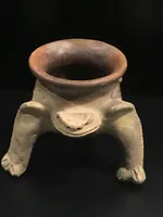Tripod Bowl with Frog Legs