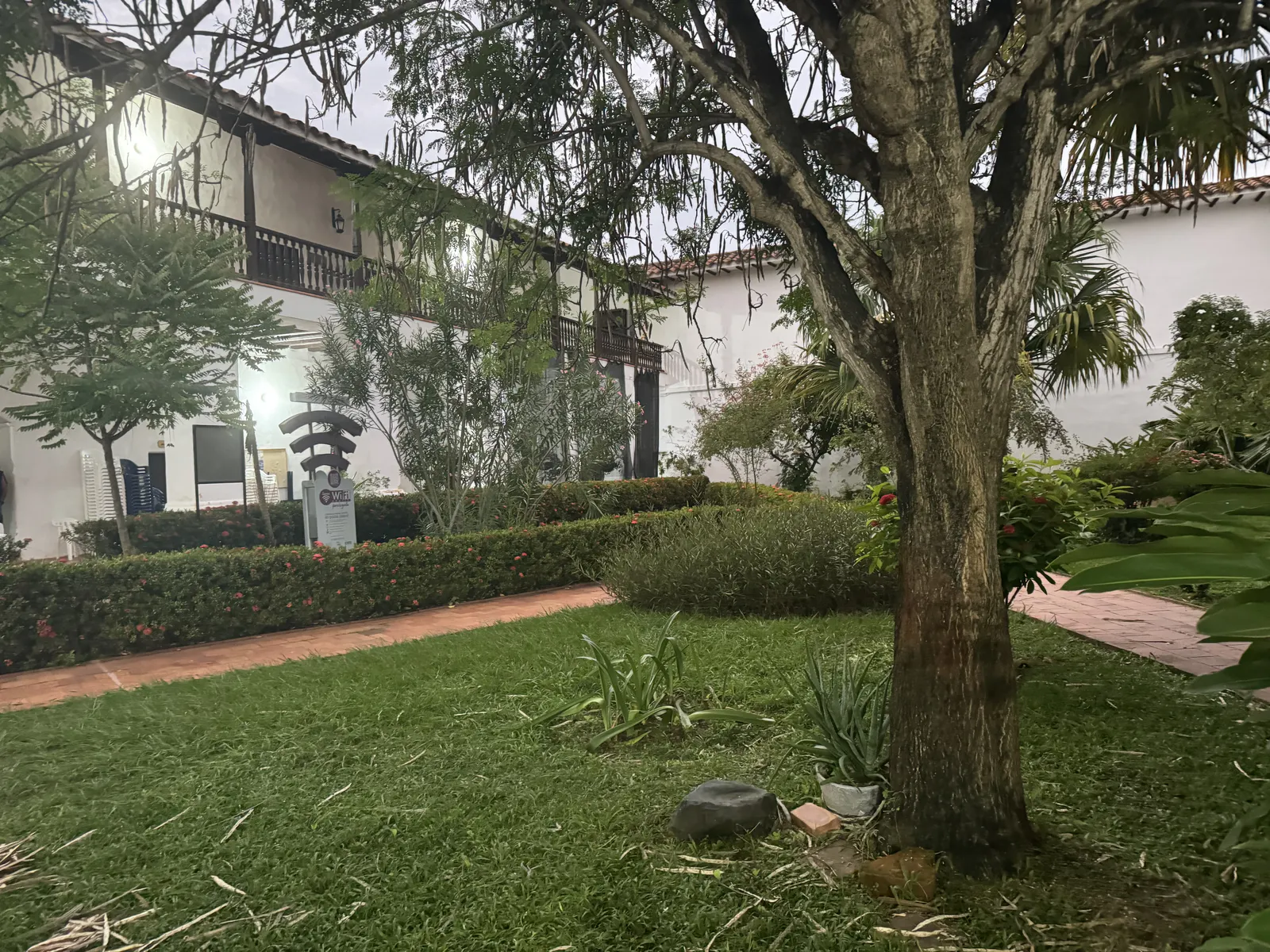Manor House Courtyard with Colonial Garden
