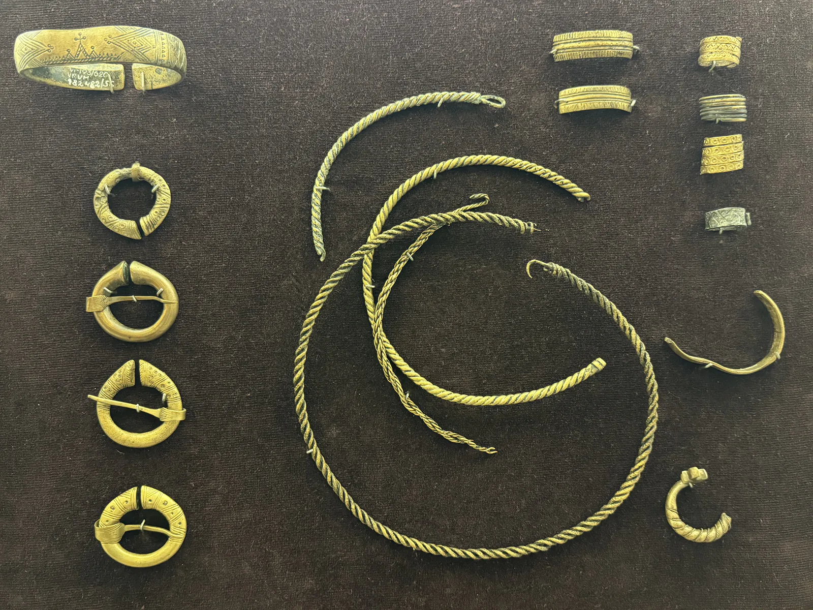 Curonized Liv Jewelry