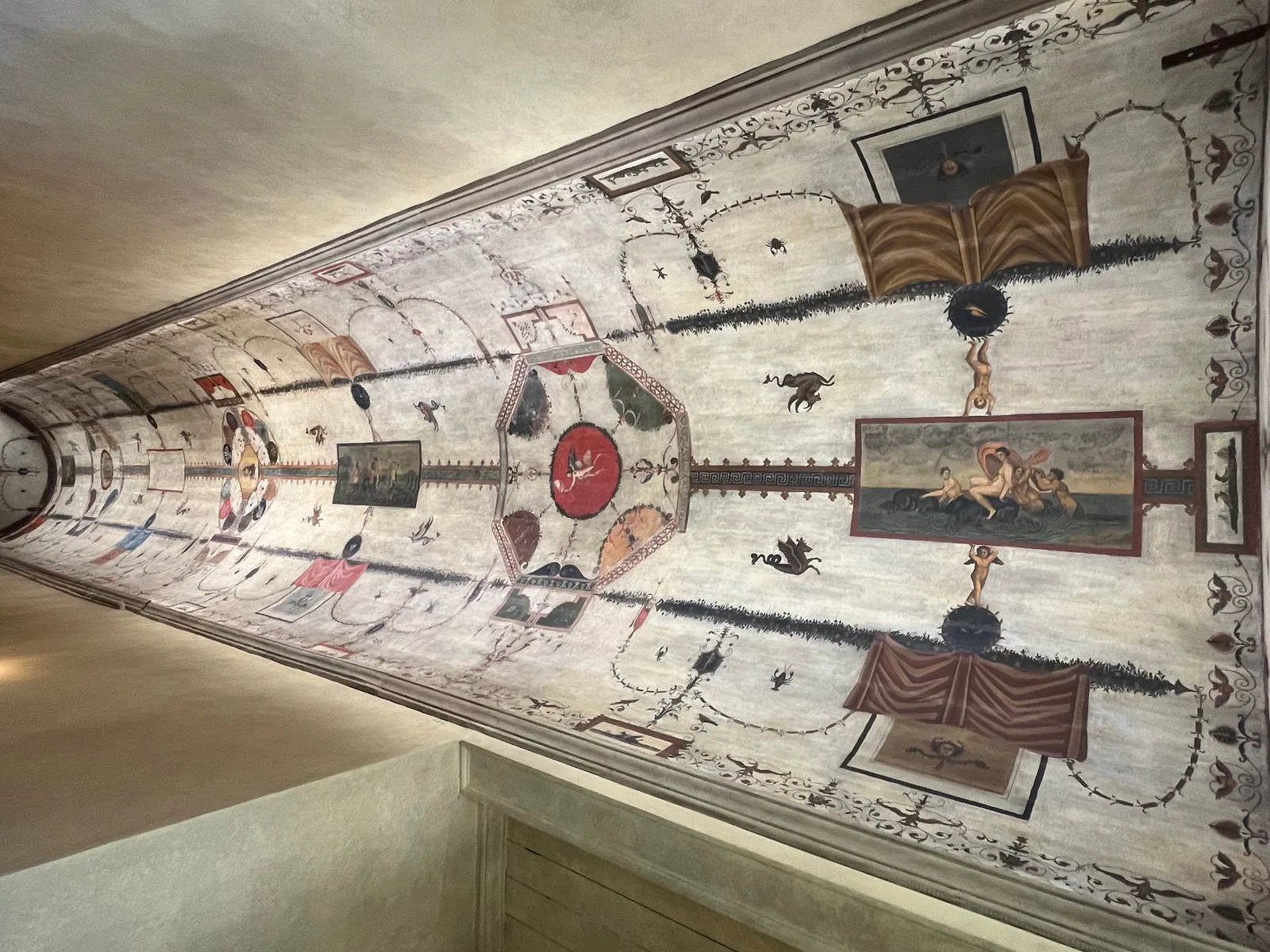 Corridor of the Grotesques