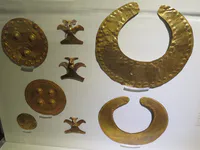 Diquís Gold Adornments and Avian Pendants