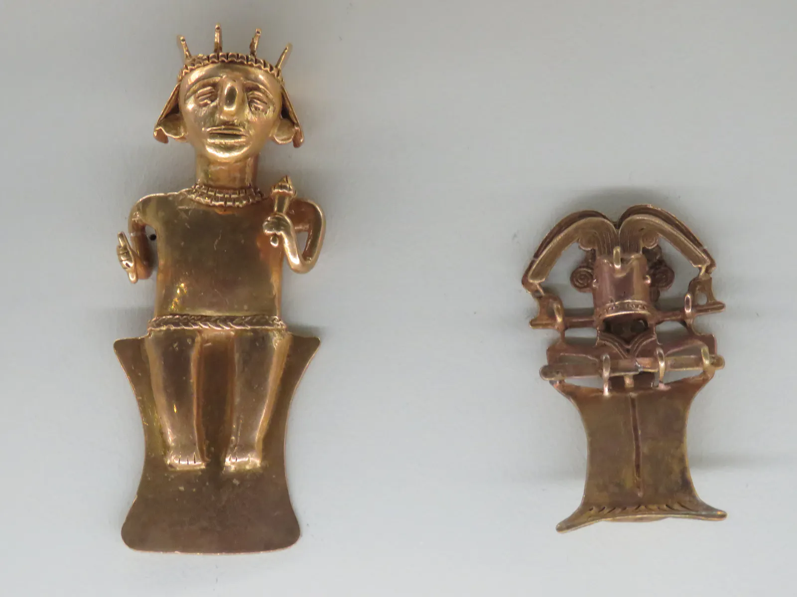 Quimbaya-Style Seated Ruler and Shamanic Figure