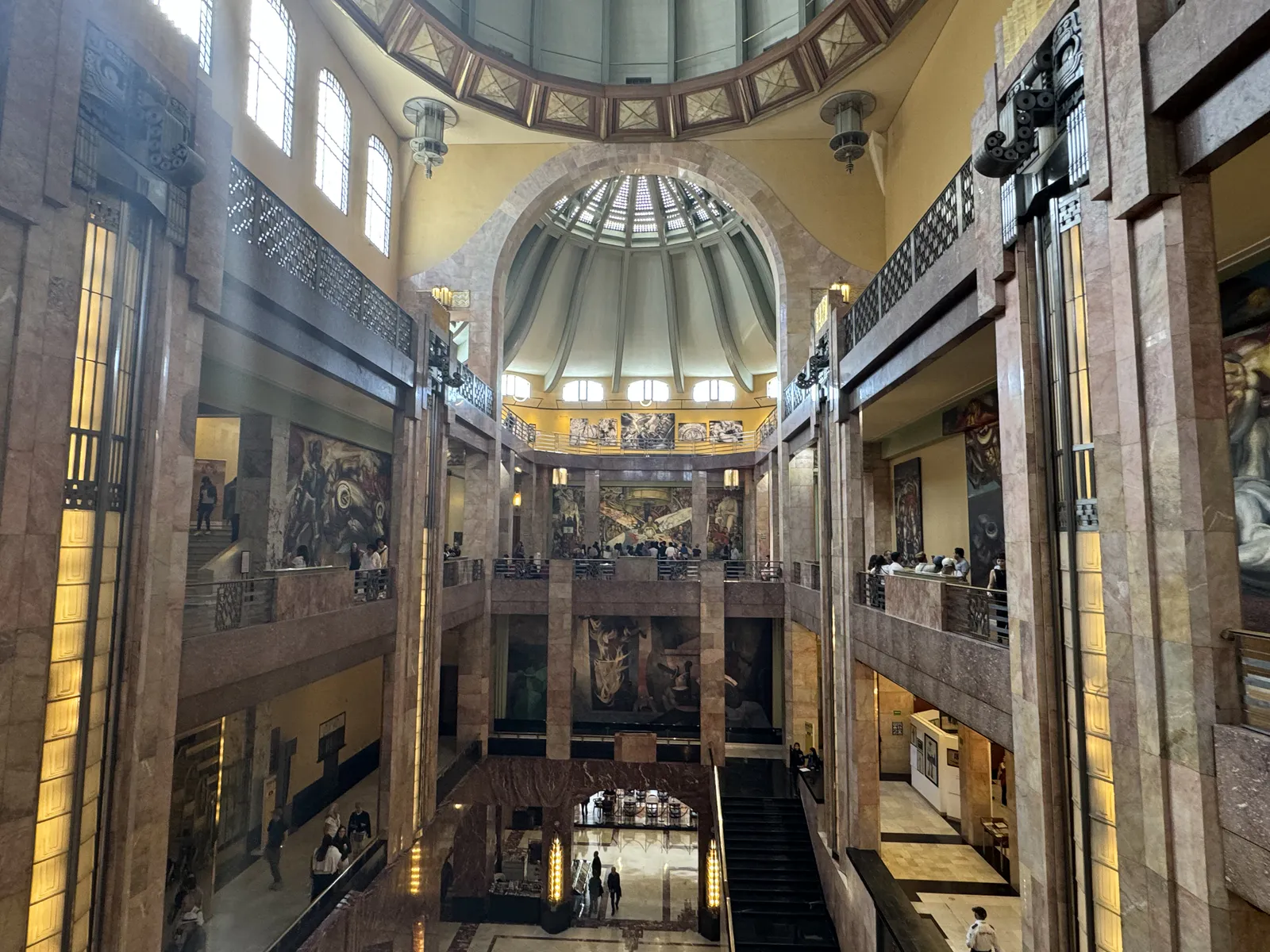 Murals of the Palacio de Bellas Artes