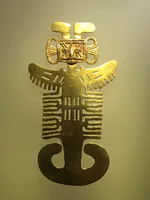 Pectoral en or de la culture Tolima