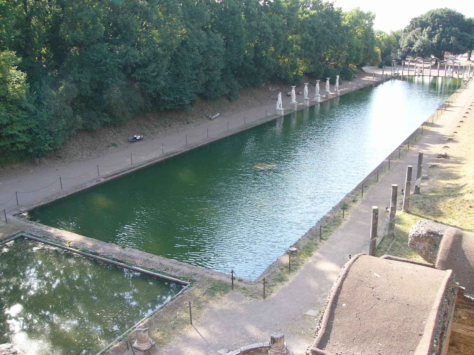 Canopus Pool Complex