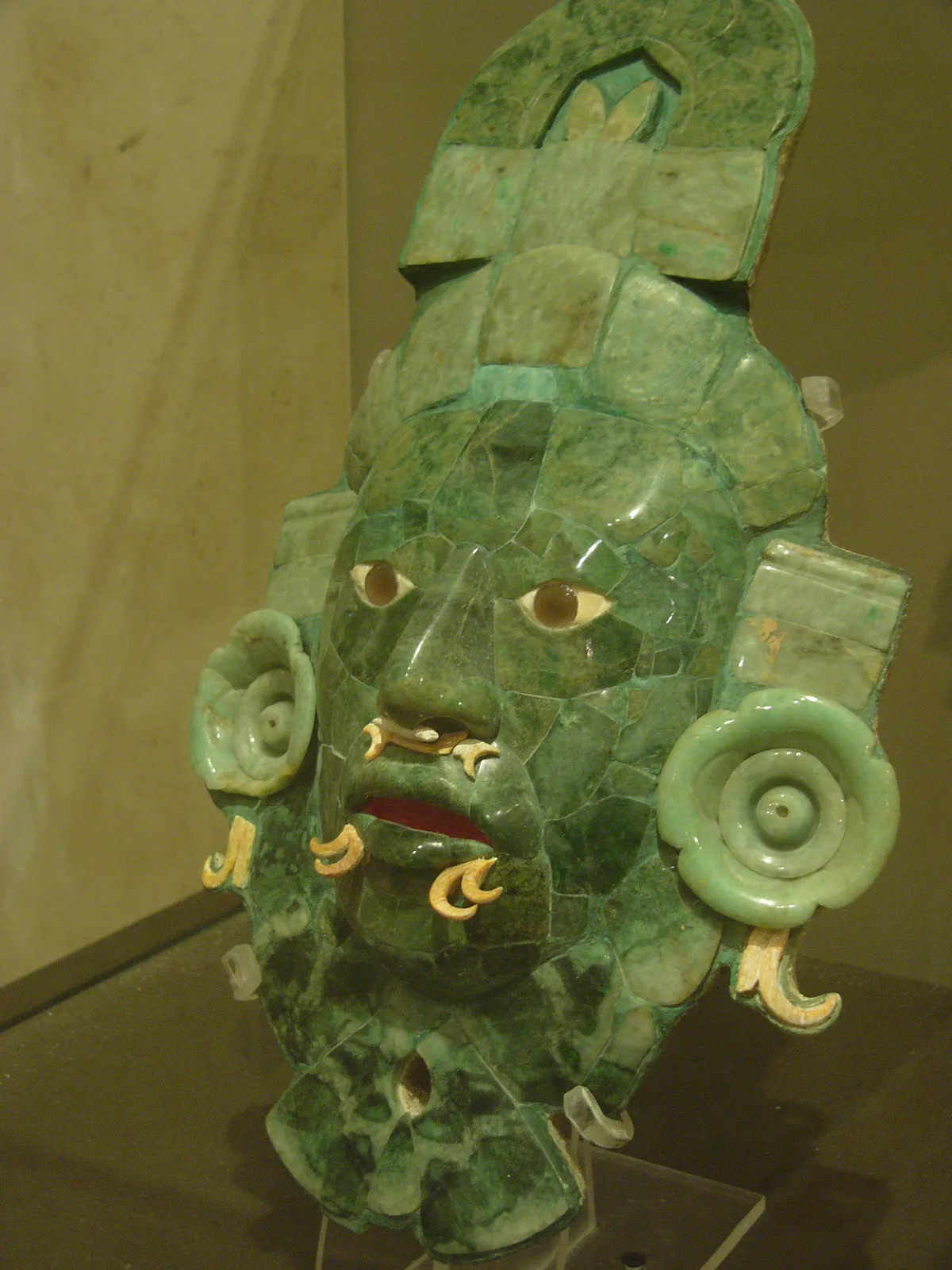 ユクノーム・イチャーク・カーク王の葬送用仮面