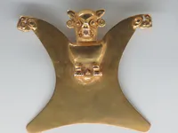 Diquís Bat Pendant with Bird-Headed Wings