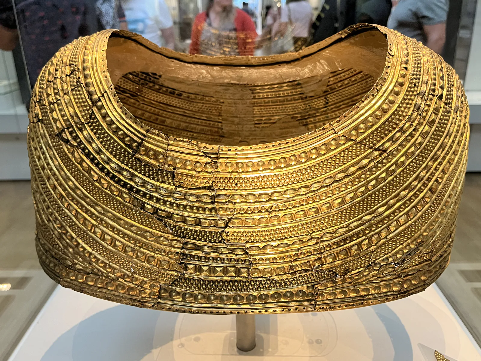 Early Bronze Age Gold Cape