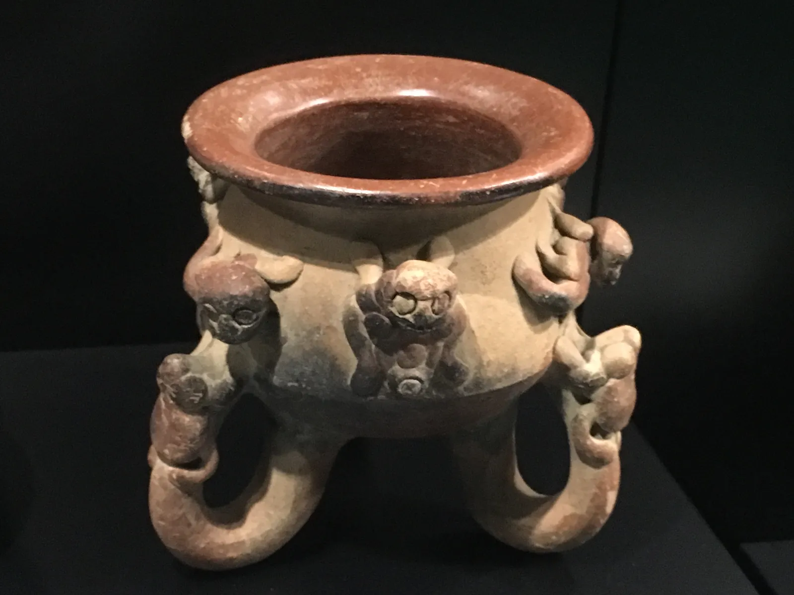 Guanacaste–Nicoya Tripod Bowl with Monkey Figures