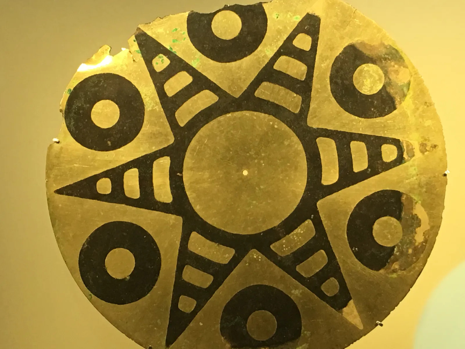 Disque rituel tournoyant