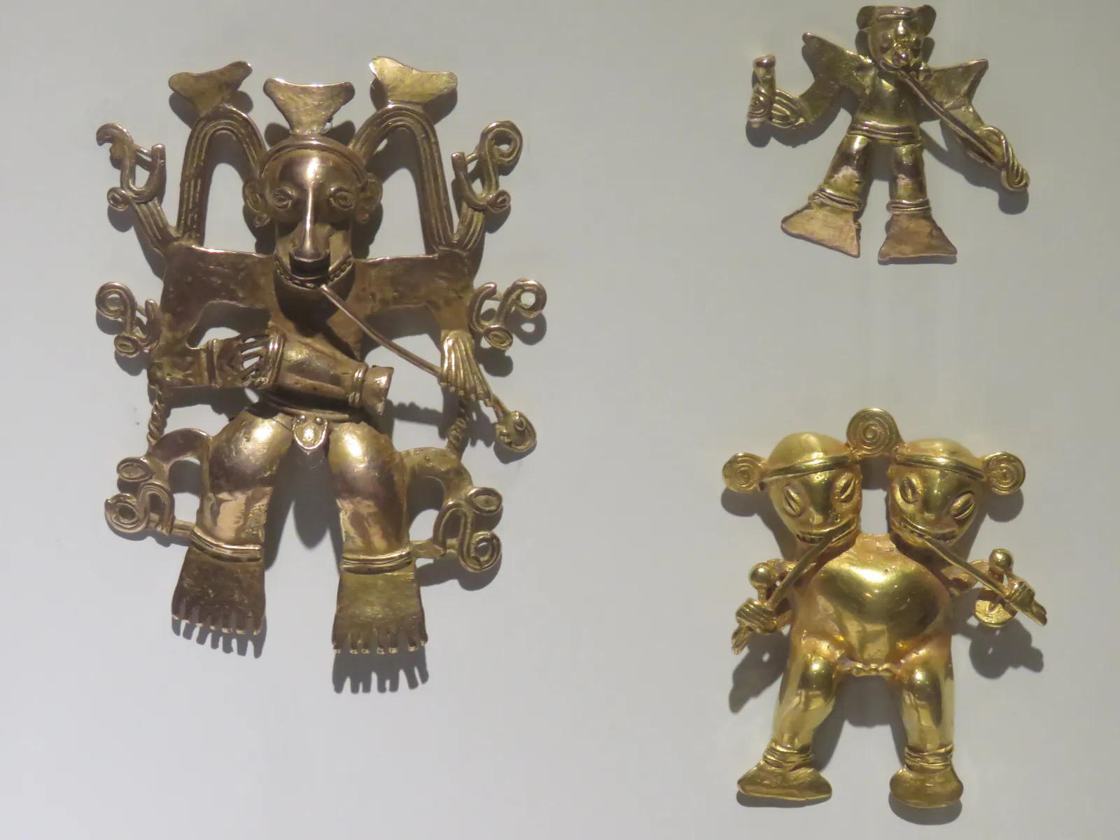 Diquís Pendants of Musicians