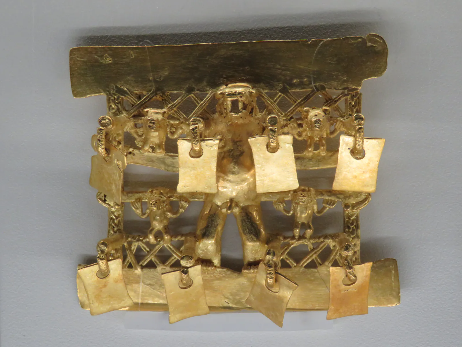 Pendentif en or Diquís avec ornements pendants