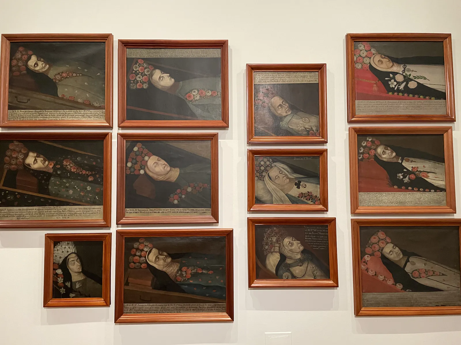 صور لراهبات متوفيات