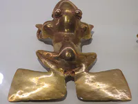 Diquís Frog Pendant