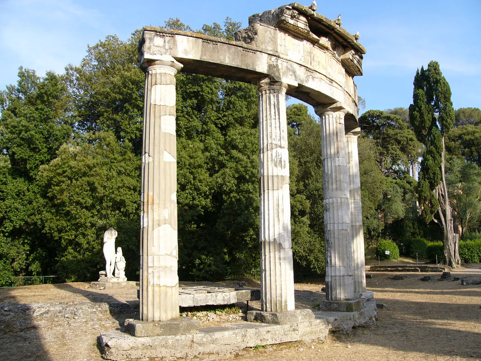 Circular Temple Ruin