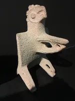 Nicoya Ceremonial Metate with Macaw Effigy