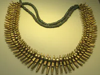 Collier rituel à doubles perles