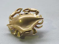 Diquís Crab Pendant